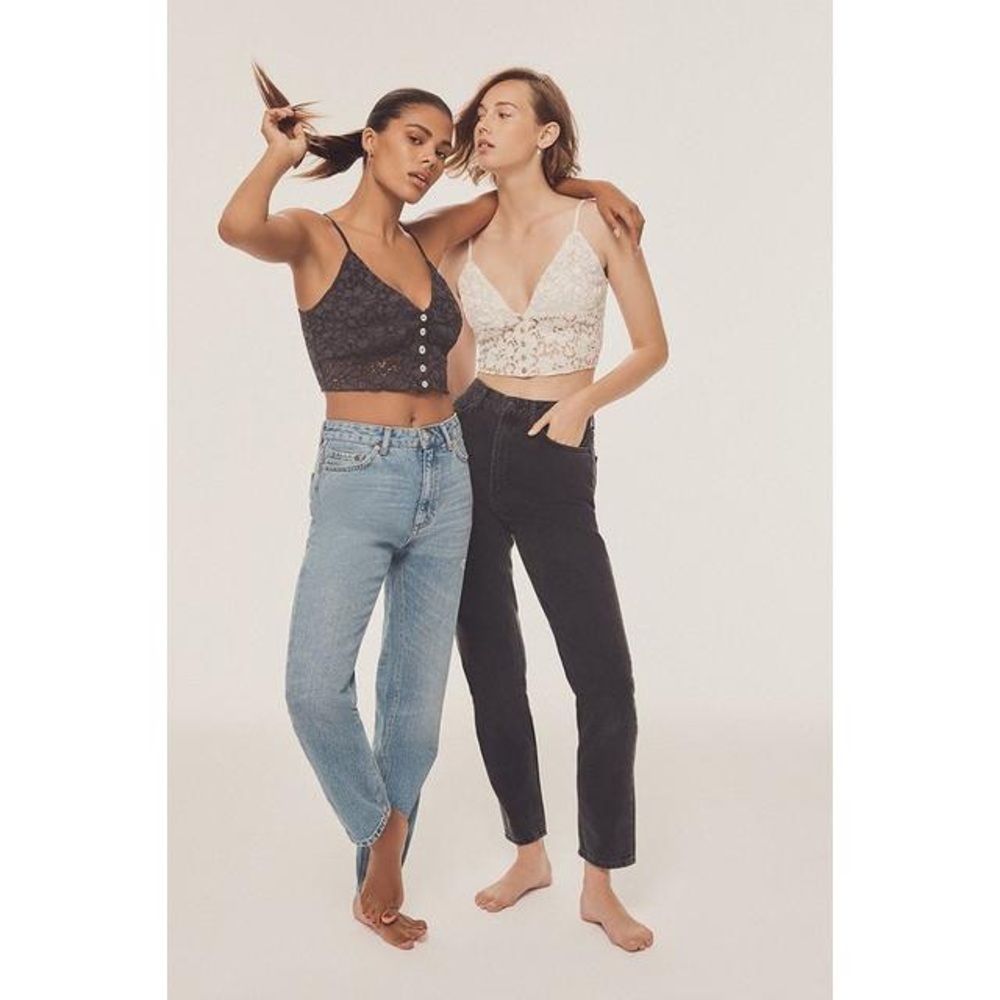 BDG High Waist Mom Jean Light Wash